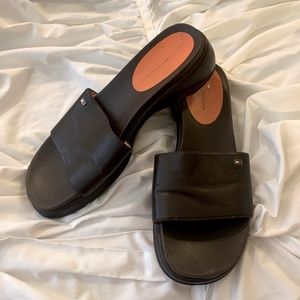 VINTAGE Tommy Hilfiger / 90’s aesthetic / mule sandal / y2k style /